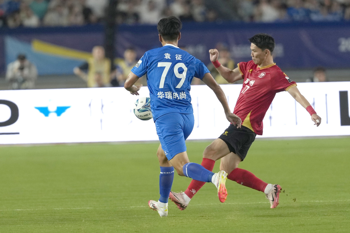  全锦赛转会风云：阿森纳盯上锋线强援，苏炳添或成交易筹码